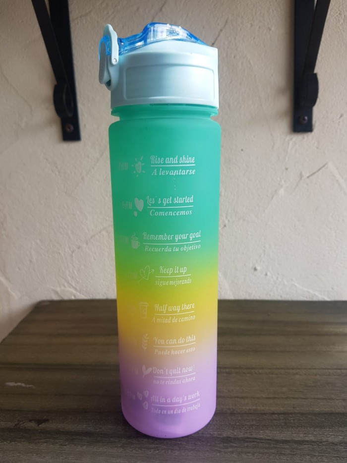 Garrafa Água Squeeze Bico Canudo Tampa 900ml Antivazamento