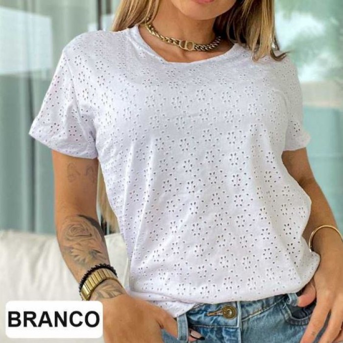Camiseta feminina blusinha lazze (com furinhos) personalizada como desejar Cor Branco Tamanho P