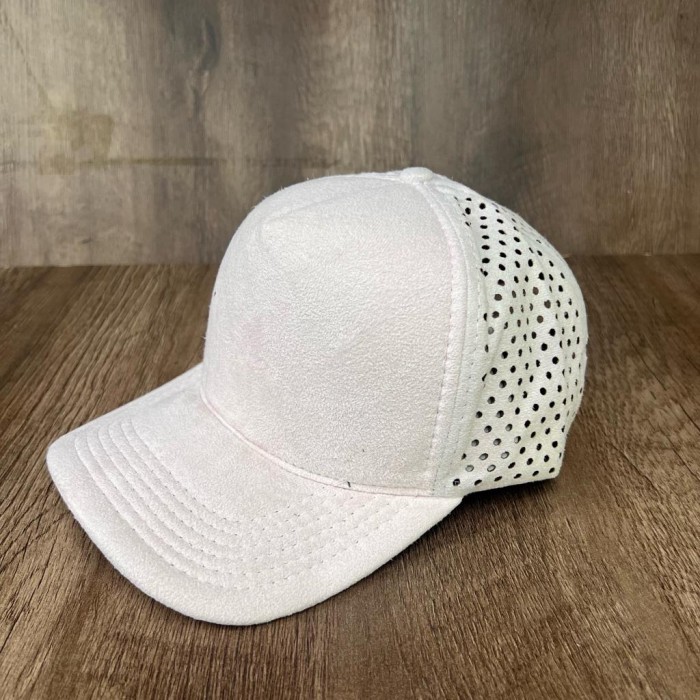 Boné Aba Curva Liso Suede Furadinho Camurça Tkm Strapback