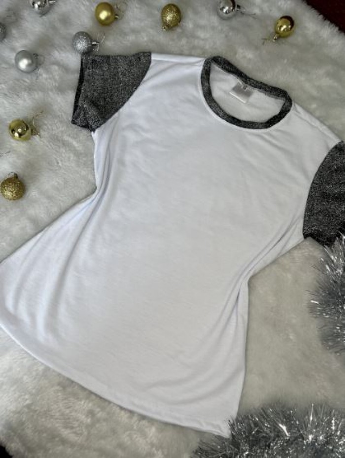 Camiseta feminina blusinha lurex com brilho na manga e gola personalizada como desejar  Cor Preto Tamanho P