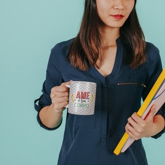 Caneca Ame o Seu Corpo Personalizamos com a Frase Que Deseja