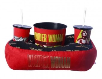Kit Mulher Maravilha Almofada Porta Pipoca Suede